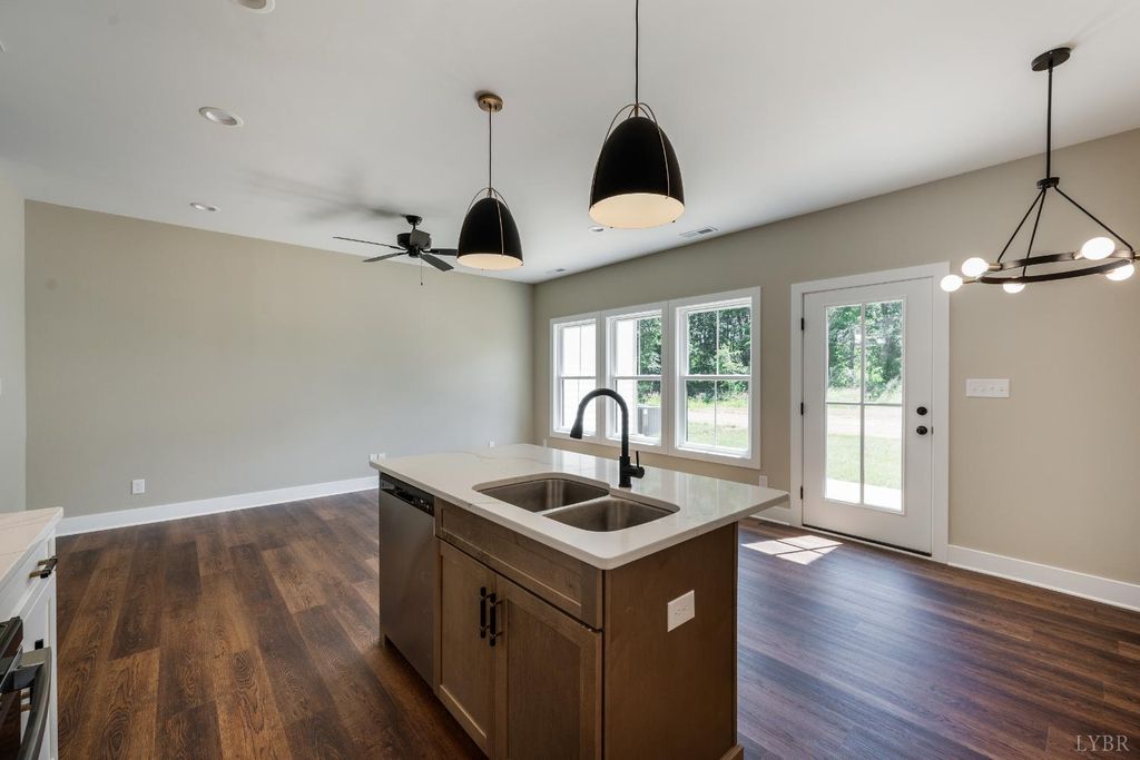 Image 11 of property listing at 61 Luke Court, Rustburg, VA 24588