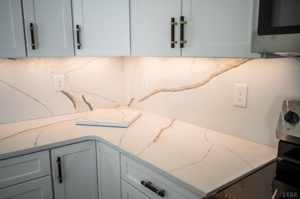 Image 12 of property listing at 61 Luke Court, Rustburg, VA 24588