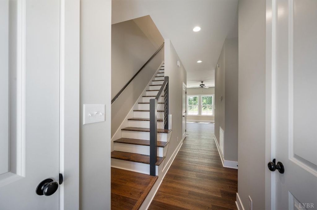 Image 5 of property listing at 61 Luke Court, Rustburg, VA 24588