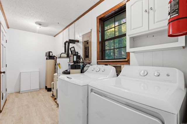 210 Lawrence Lane, Hot Springs, AR 71913