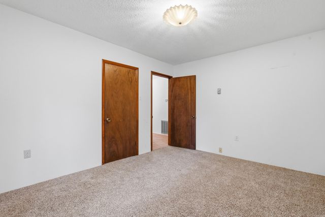 210 Lawrence Lane, Hot Springs, AR 71913