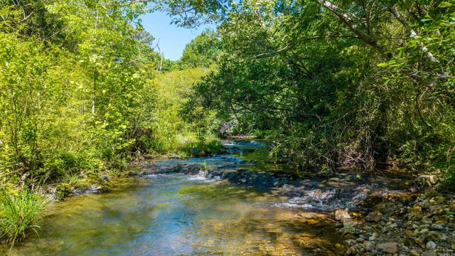 210 Lawrence Lane, Hot Springs, AR 71913