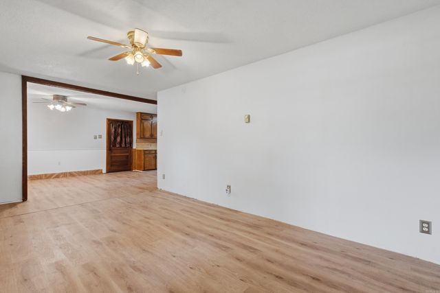 210 Lawrence Lane, Hot Springs, AR 71913