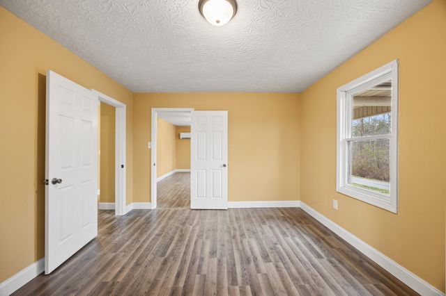 1929 Lower Adkinstown Road, Mckee, KY 40447