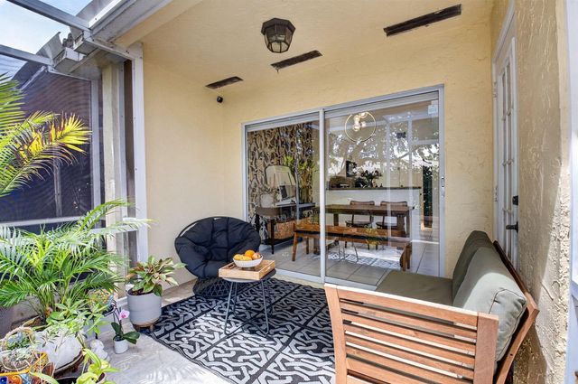 17257 Boca Club Boulevard Apt 5, Boca Raton, FL 33487