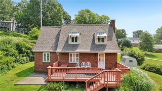 675 Meadow Ln, Rochester Twp, PA 15074