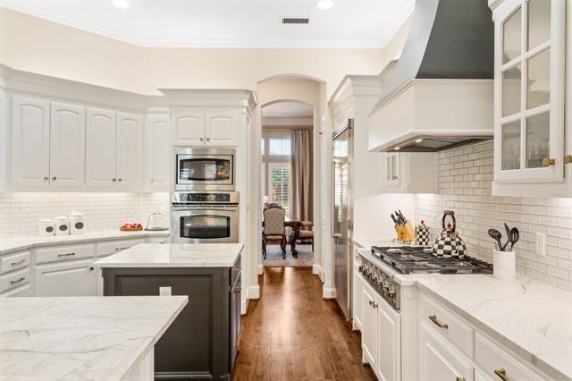 5116 Meadowside Lane, Plano, TX 75093