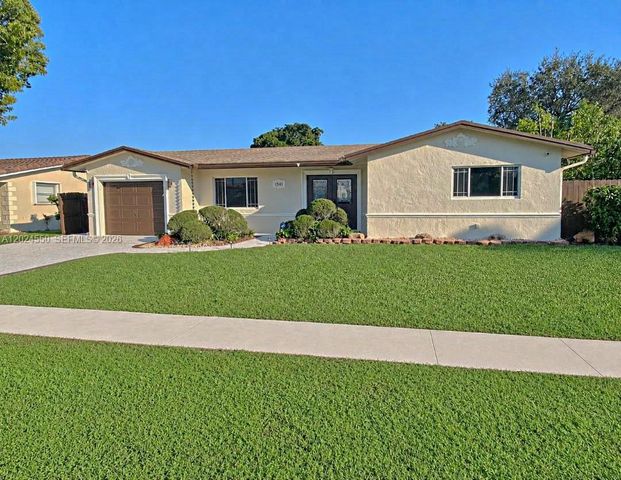 1841 NW 113th Ave, Pembroke Pines, FL 33026
