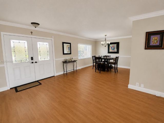 1841 NW 113th Ave, Pembroke Pines, FL 33026