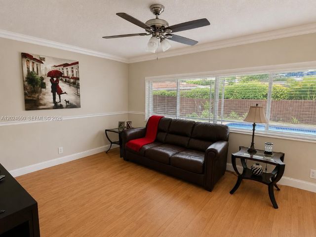 1841 NW 113th Ave, Pembroke Pines, FL 33026
