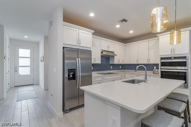 13021 Pembroke DR, Naples, FL 34105