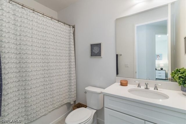 13021 Pembroke DR, Naples, FL 34105
