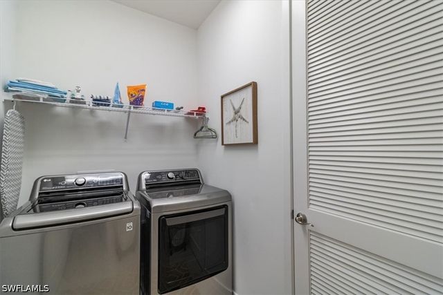 13021 Pembroke DR, Naples, FL 34105