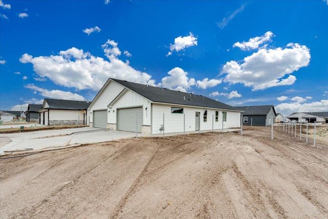 2431 S Wheatland Ct, Wichita, KS 67235