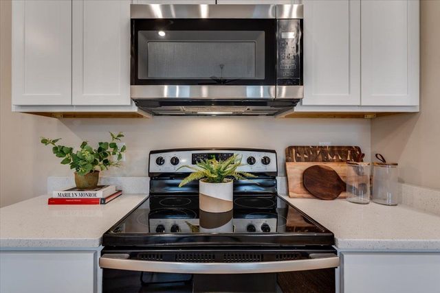 2431 S Wheatland Ct, Wichita, KS 67235