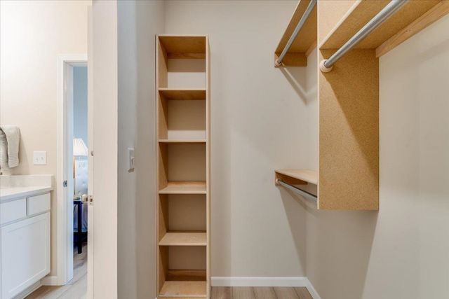 2431 S Wheatland Ct, Wichita, KS 67235