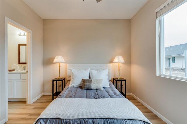 2431 S Wheatland Ct, Wichita, KS 67235