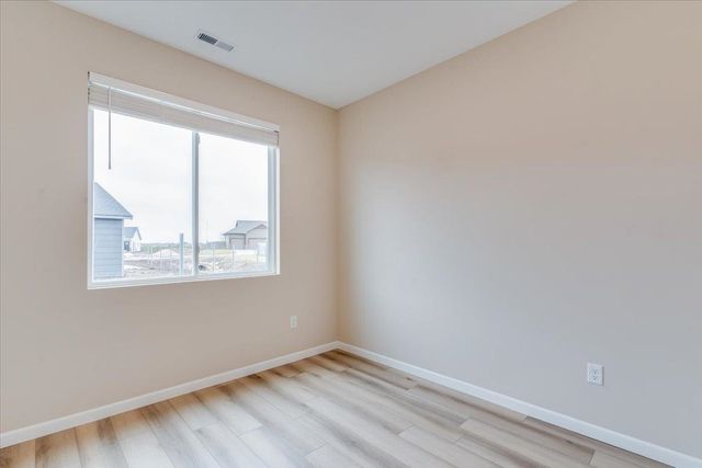 2431 S Wheatland Ct, Wichita, KS 67235