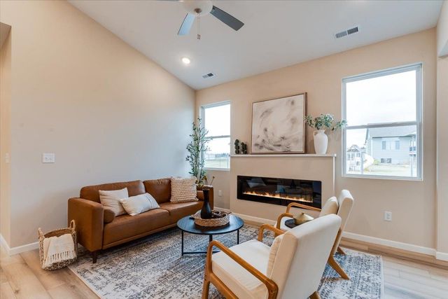 2431 S Wheatland Ct, Wichita, KS 67235