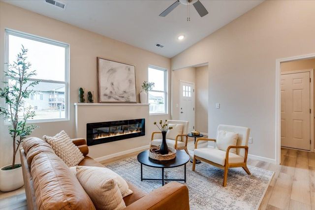 2431 S Wheatland Ct, Wichita, KS 67235