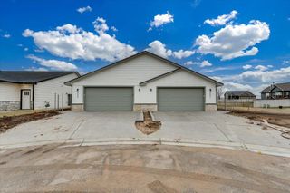 2431 S Wheatland Ct, Wichita, KS 67235