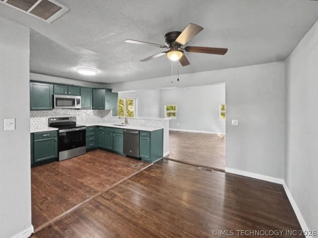 5929 E 7th Street, Tulsa, OK 74112