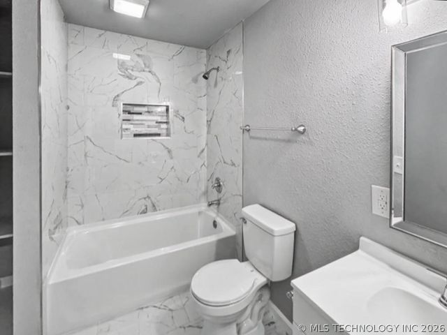 5929 E 7th Street, Tulsa, OK 74112