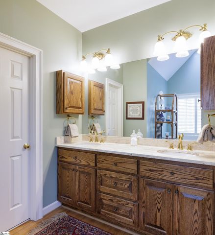 26 Wiseton Court, Simpsonville, SC 29681