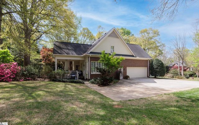 26 Wiseton Court, Simpsonville, SC 29681