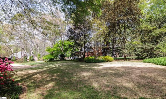 26 Wiseton Court, Simpsonville, SC 29681