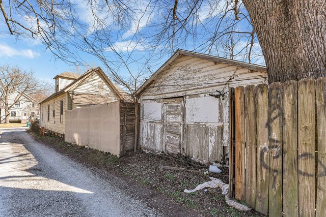 642 W Nichols Street, Springfield, MO 65802