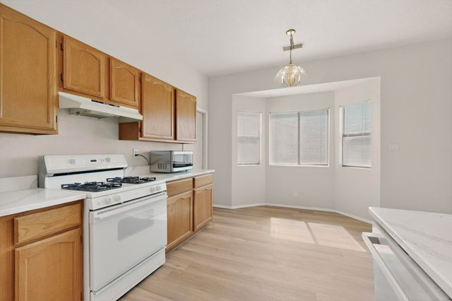 6200 Apache Plume Road NE, Rio Rancho, NM 87144