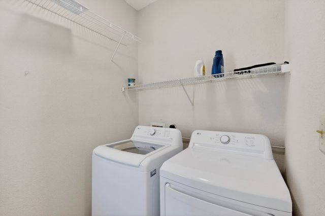 6200 Apache Plume Road NE, Rio Rancho, NM 87144