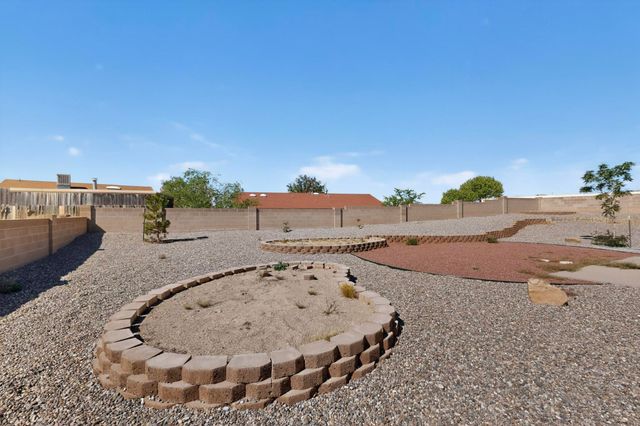 6200 Apache Plume Road NE, Rio Rancho, NM 87144