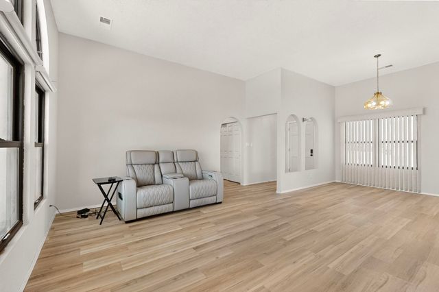 6200 Apache Plume Road NE, Rio Rancho, NM 87144