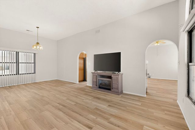 6200 Apache Plume Road NE, Rio Rancho, NM 87144