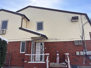 145-01 223rd Street 2nd fl, Springfield Gardens, NY 11413