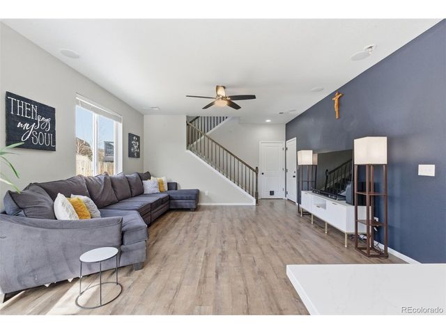 693 Blue Teal Dr, Castle Rock, CO 80104