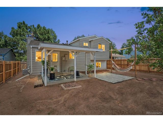 4955 S Quintero Cir, Aurora, CO 80015