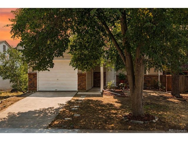4955 S Quintero Cir, Aurora, CO 80015