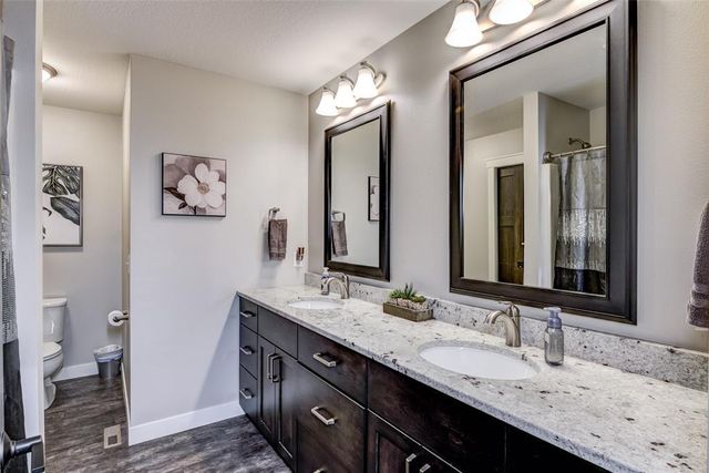 896 Glacier Drive, Altoona, WI 54720