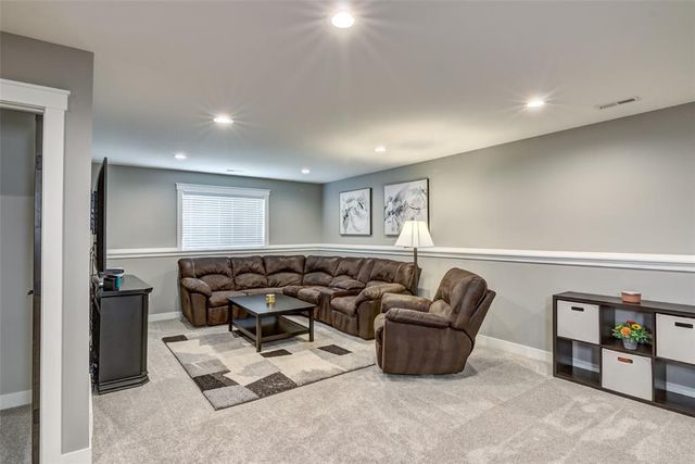 896 Glacier Drive, Altoona, WI 54720