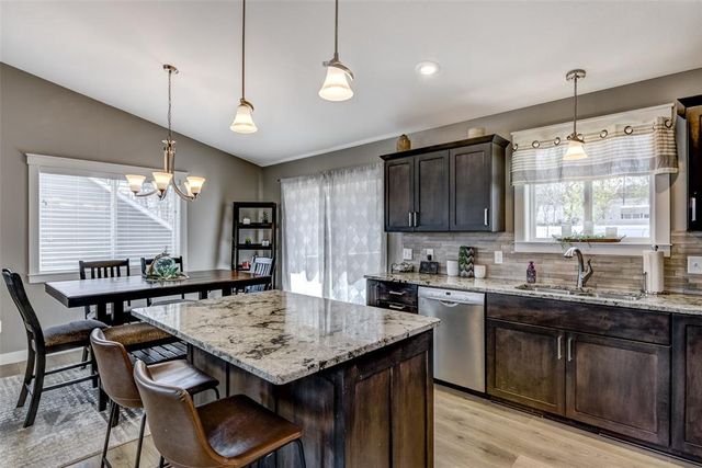 896 Glacier Drive, Altoona, WI 54720