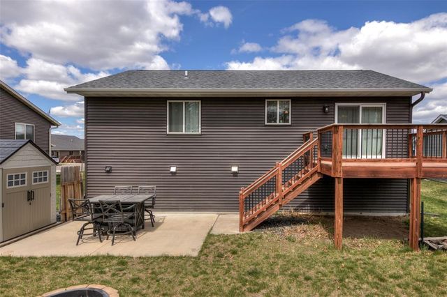 896 Glacier Drive, Altoona, WI 54720