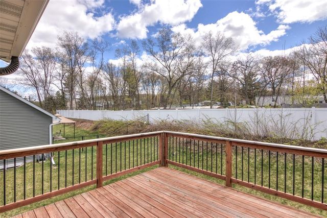 896 Glacier Drive, Altoona, WI 54720
