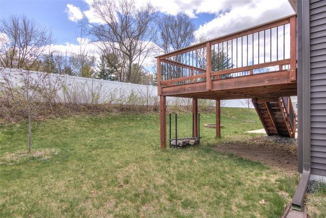 896 Glacier Drive, Altoona, WI 54720