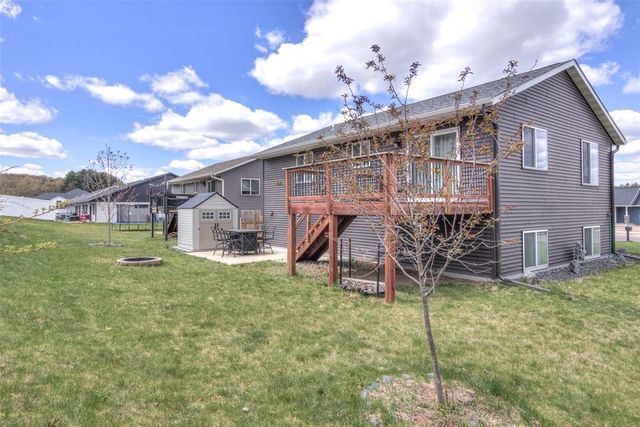 896 Glacier Drive, Altoona, WI 54720