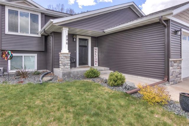 896 Glacier Drive, Altoona, WI 54720