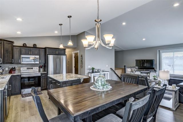 896 Glacier Drive, Altoona, WI 54720