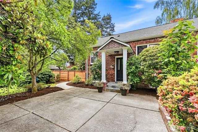 10825 Marine View Drive SW, Seattle, WA 98146